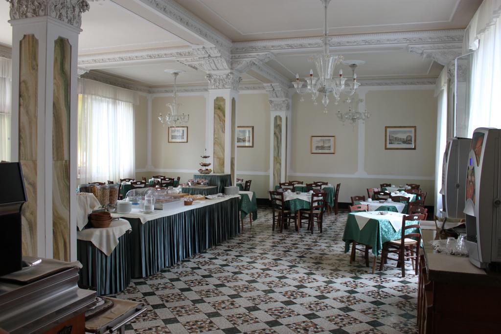 Hotel Byron Венеция-Лидо Экстерьер фото